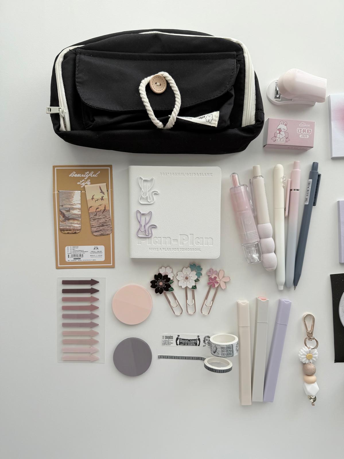 White bookish bundle - peaceful, creative and minimal🤍